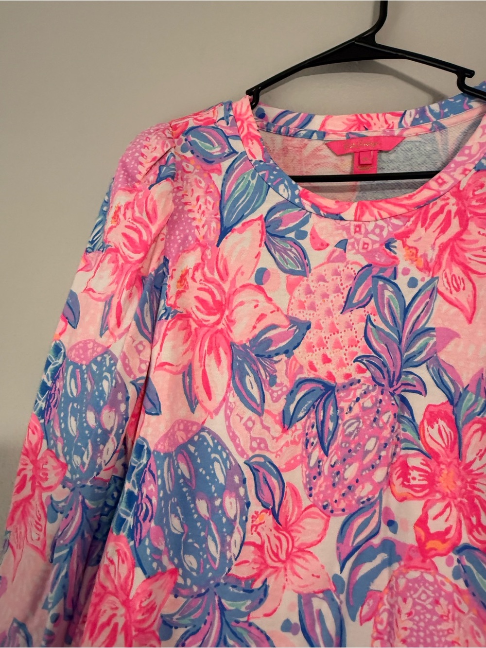 Lilly Pulitzer NWOT Pink & Blue Floral Long Sleeve Sweatshirt - Picture 9 of 9